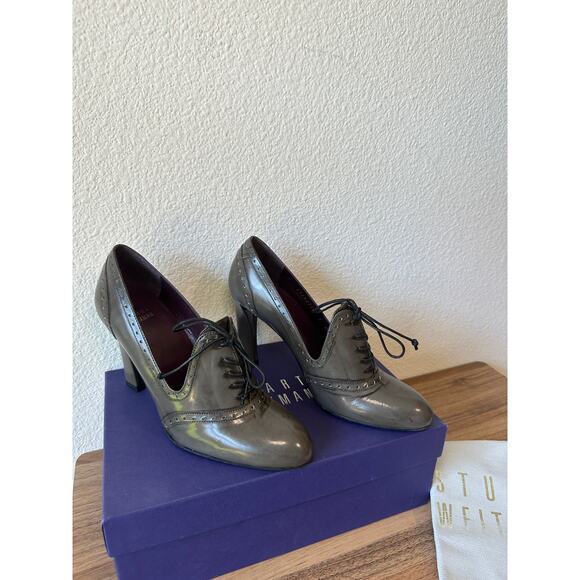 Stuart Weitzman Tailored Oxford Pumps Lace-Up Heels Size 7M Fog Brushed Calf - Picture 1 of 3